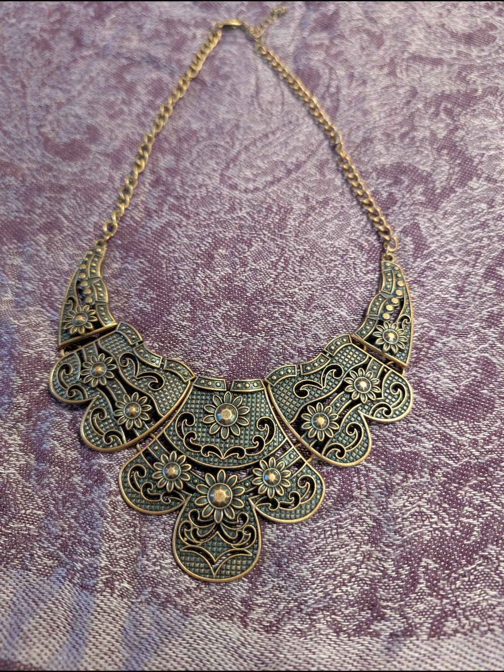 Antique-Style Floral Bib Necklace - Gold